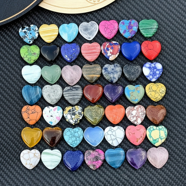 Set assortito di pietre naturali di cristallo per la guarigione del cuore