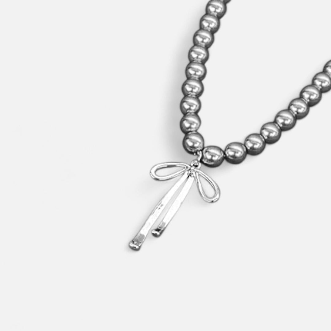 Celzoir | Collier Classy Femme Nœud en Métal Argenté avec Perle Imitation – Élégance Intemporelle et Raffinement Moderne