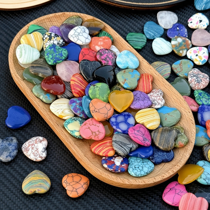 Set assortito di pietre naturali di cristallo per la guarigione del cuore