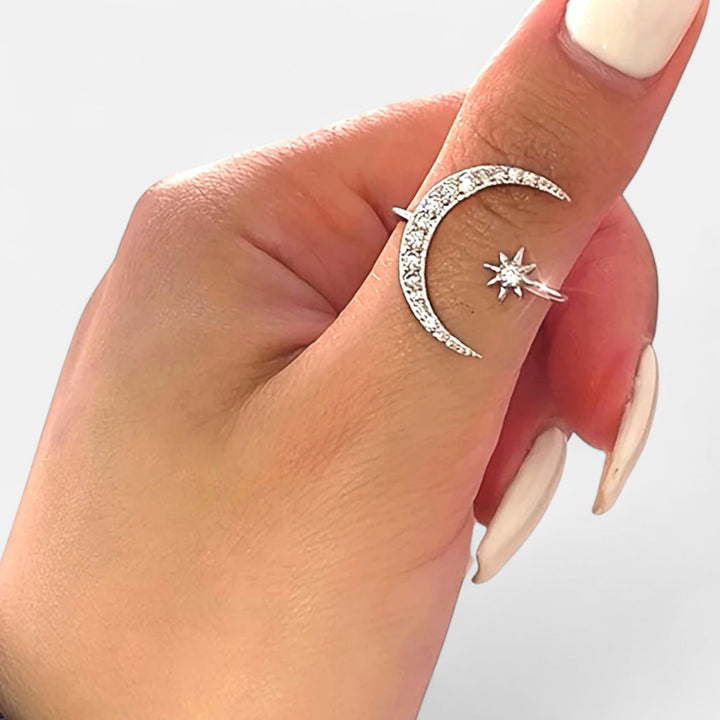 Celzoir | Bague Classy Femme Croissant de Lune en Alliage de Zinc – Design Minimaliste et Élégant