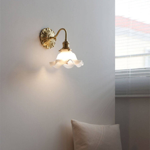 Applique Murale en Verre Vieilli avec Bras Arqué – Éclairage Élégant pour Décor Moderne et Classique 1
