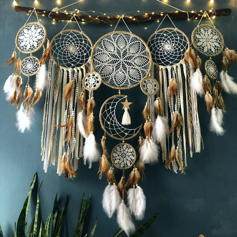 Attrape-Rêves MoonGlow en Macramé avec Motif Lune et Étoiles – Décoration Apaisante pour un Sommeil Paisible 0