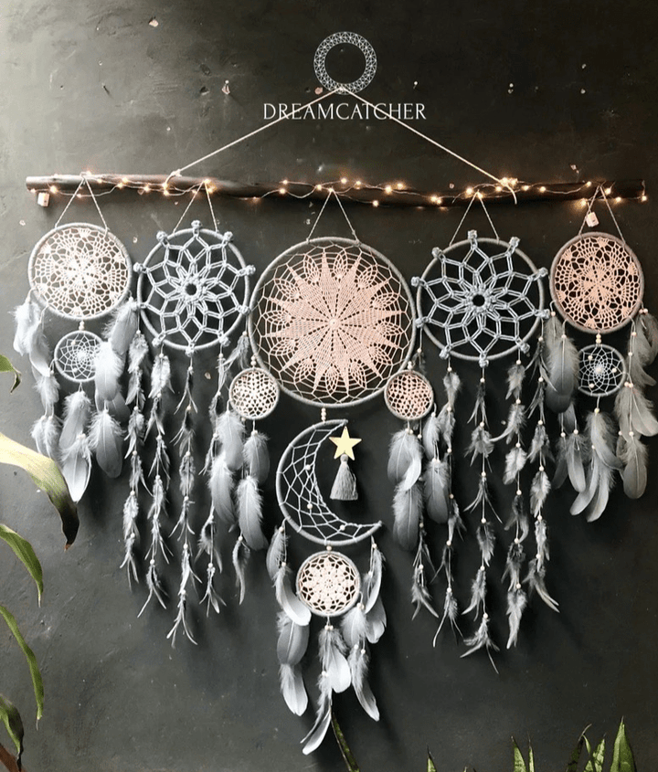 Attrape-Rêves MoonGlow en Macramé avec Motif Lune et Étoiles – Décoration Apaisante pour un Sommeil Paisible 7