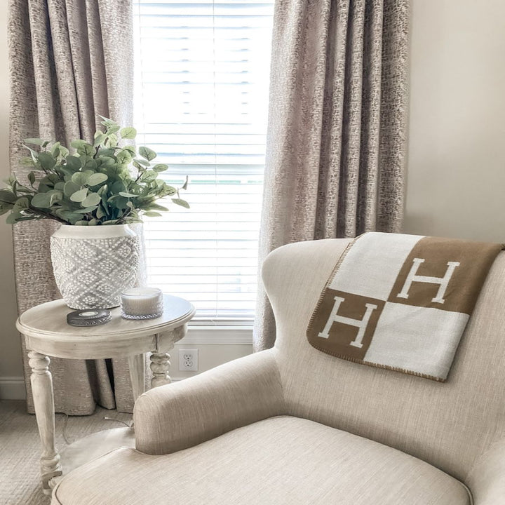 Throw Blanket Soft Warm Cozy Living Room