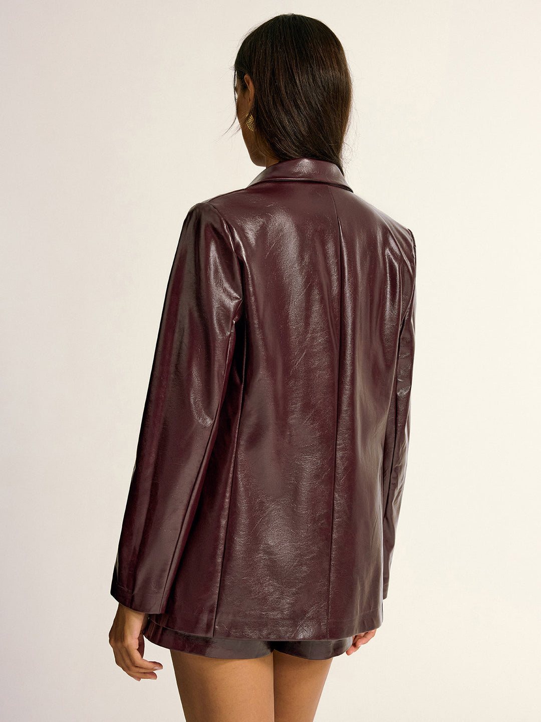 Blazer Noir Femme en Faux Cuir avec Poches à Revers – Élégance et Confort pour Toutes les Occasions 5
