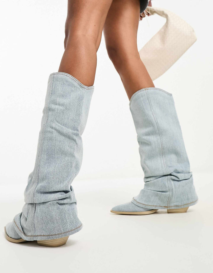 Bottes Femme de Cowboy en Denim Bleu Clair – Style Décontracté avec Talon Plat et Tige Surdimensionnée 2
