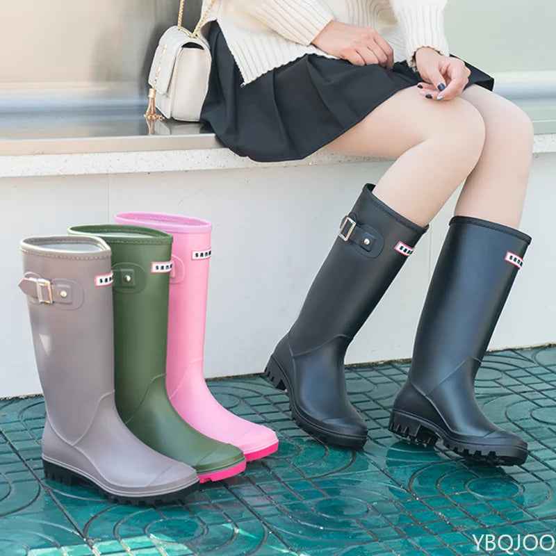 Bottes de Pluie Femme Imperméables en Caoutchouc avec Doublure en Fausse Fourrure – Confort et Élégance, Semelle Antidérapante 2