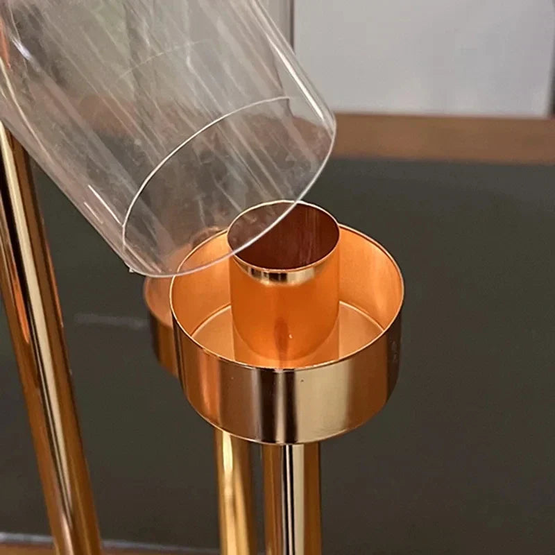 Chandelier Moderne en Métal et Acrylique à Cinq Bras – Éclairage Élégant pour Intérieurs 1