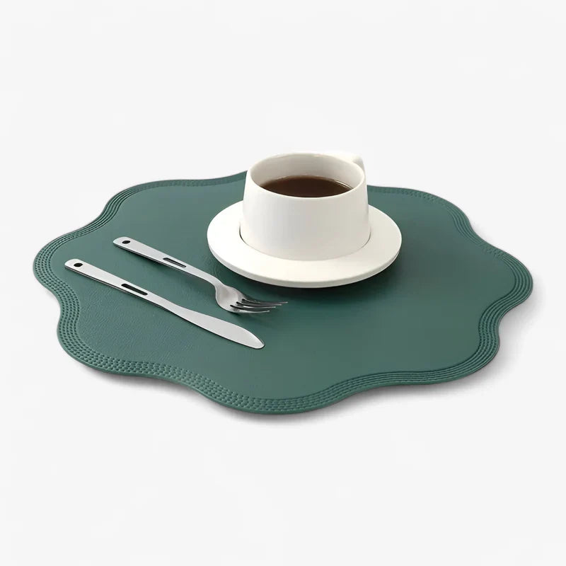 Chemin de Table Mariage Élégant en Simili Cuir Floral – Durable et Facile d'Entretien, 38 cm x 38 cm 4