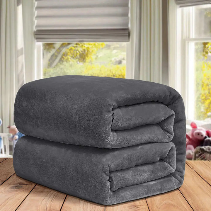 Couverture en Microfibre Ultra Douce – Élégante et Confortable pour Chambre et Salon, 100% Polyester, Plusieurs Tailles Disponibles 0