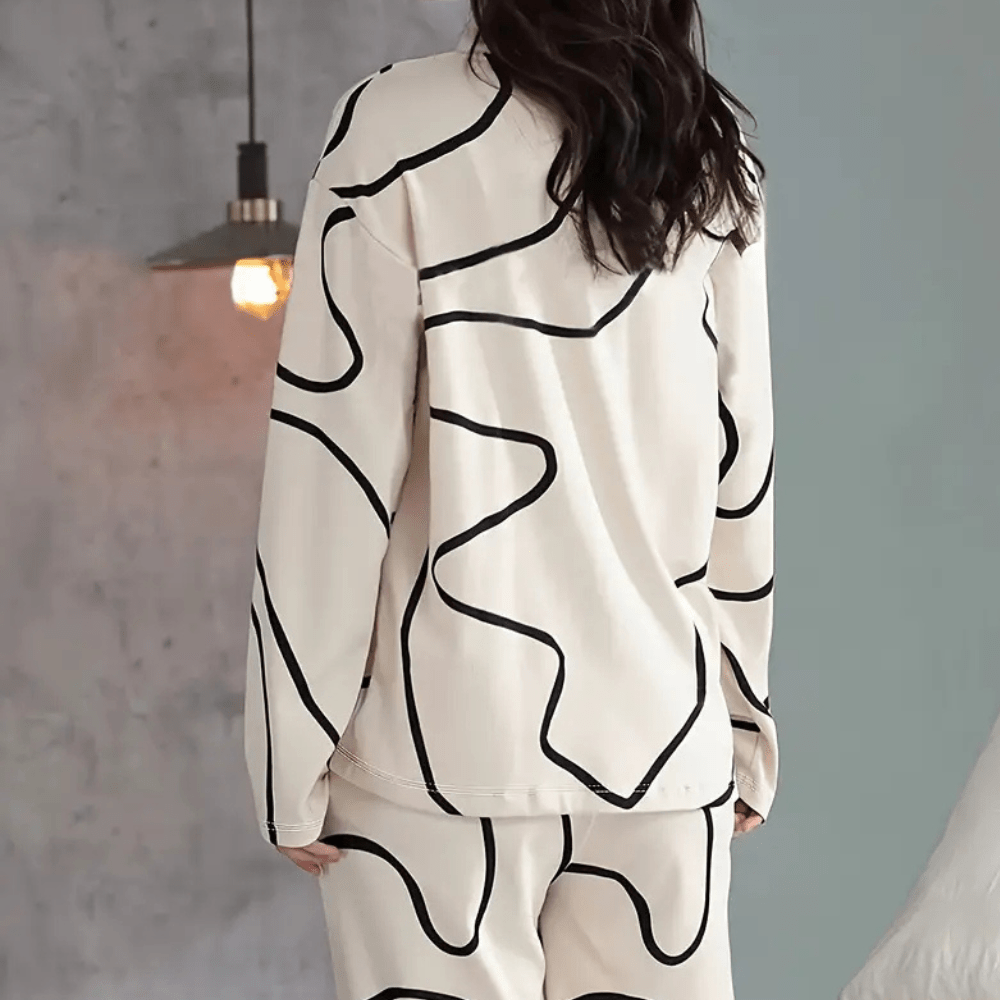 Ensemble Pyjama Femme Élégant 2 Pièces en Crème et Noir - Confort, Tissu Doux et Respirant, Taille M à 2XL 2