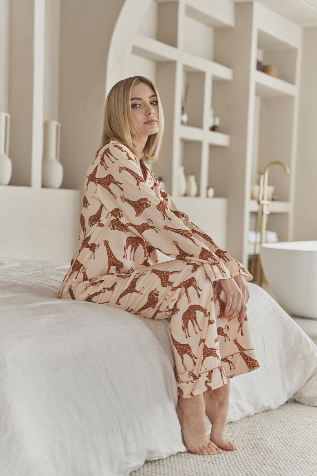 Ensemble Pyjama Femme en Coton Imprimé Girafe – Confort Doux et Élégant, Taille M à 2XL 0