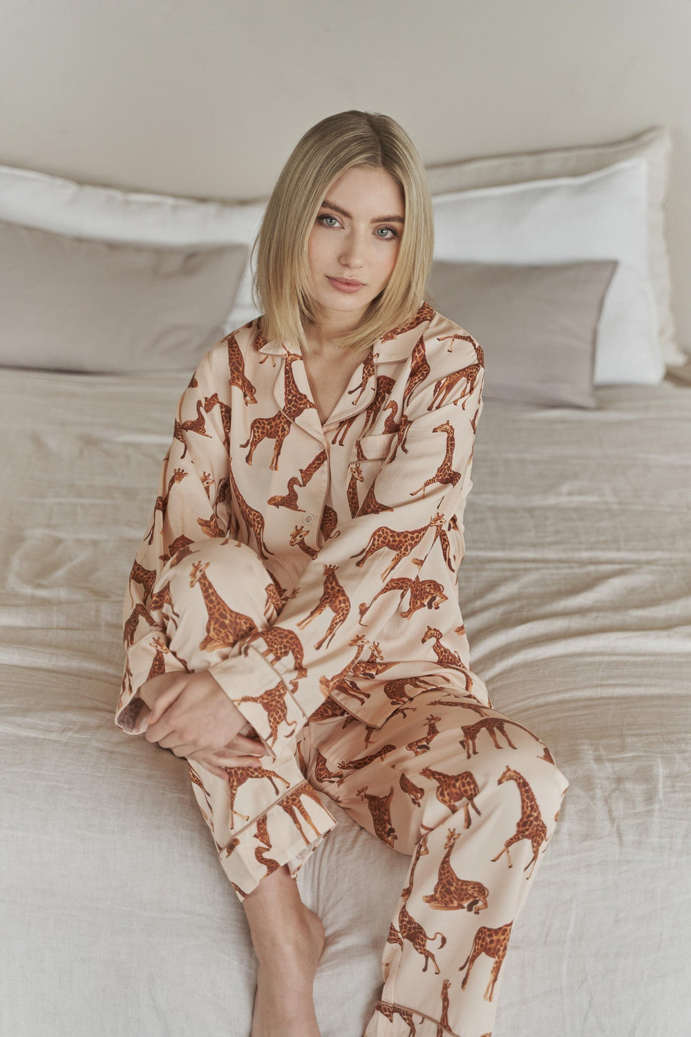 Ensemble Pyjama Femme en Coton Imprimé Girafe – Confort Doux et Élégant, Taille M à 2XL 1