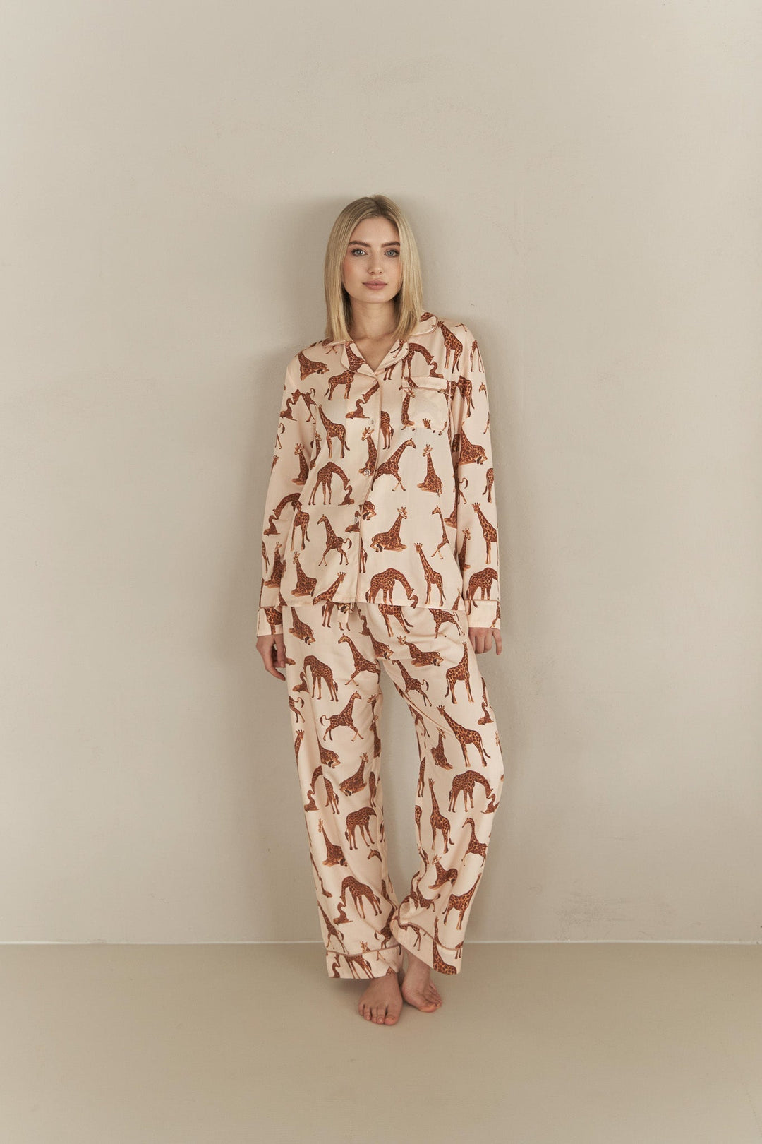 Ensemble Pyjama Femme en Coton Imprimé Girafe – Confort Doux et Élégant, Taille M à 2XL 4