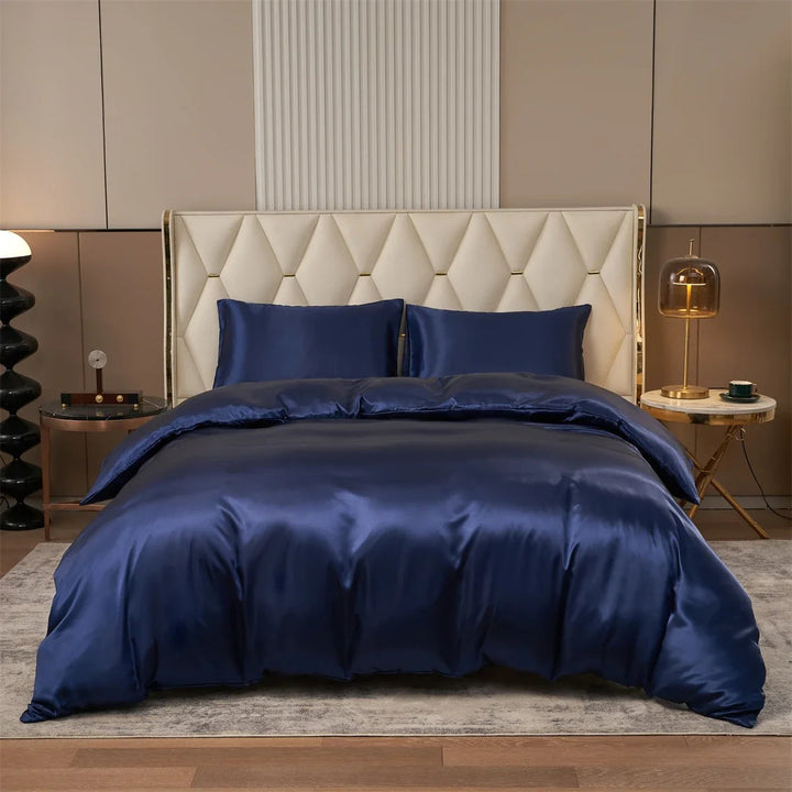 Ensemble de Couette Réversible en Satin Doux – Literie Élégante avec Taies d'Oreiller Incluses, Couleur Blanche 2