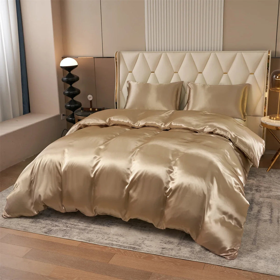 Ensemble de Couette Réversible en Satin Doux – Literie Élégante avec Taies d'Oreiller Incluses, Couleur Blanche 6