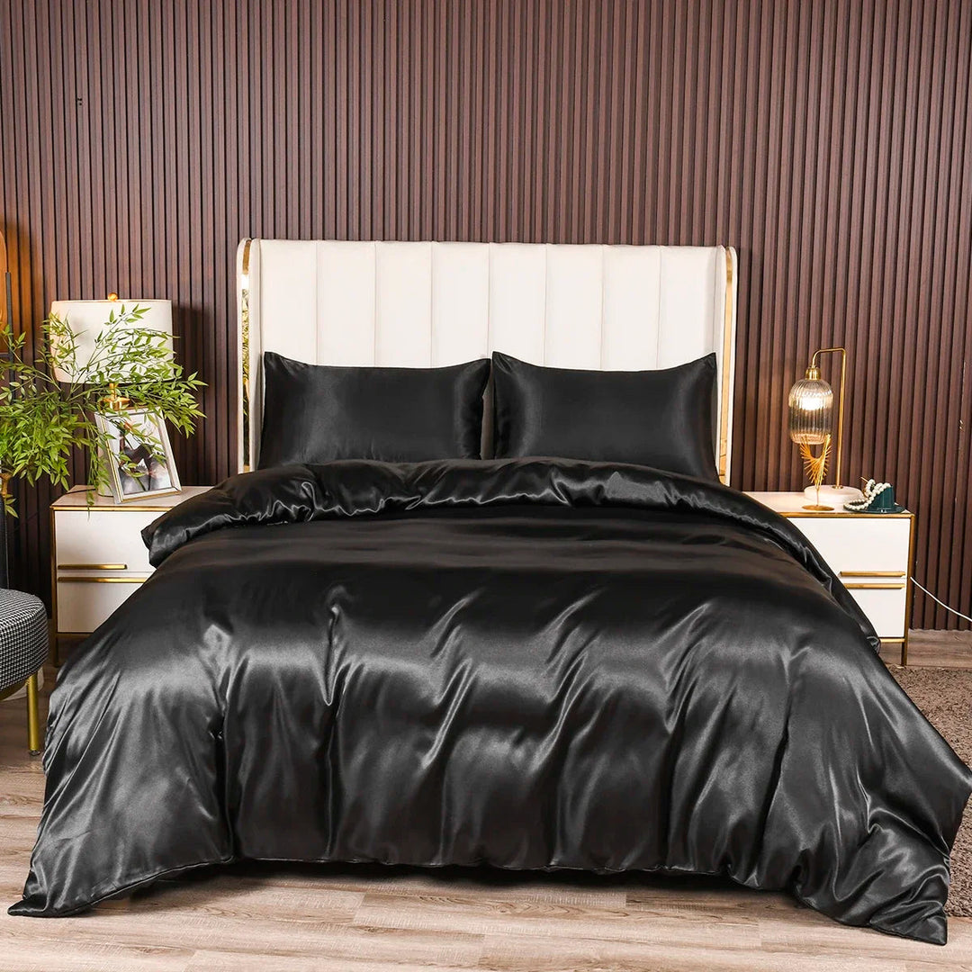 Ensemble de Couette Réversible en Satin Doux – Literie Élégante avec Taies d'Oreiller Incluses, Couleur Blanche 9