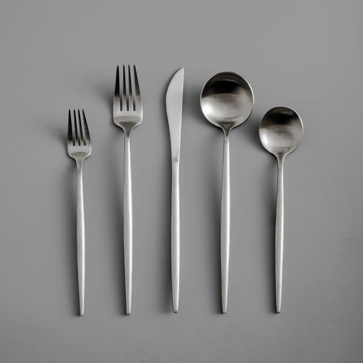Ensemble de Couverts de Table en Acier Inoxydable Minimaliste – Élégance Durable pour Tous les Repas 10
