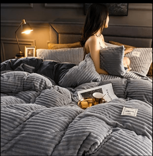 Housse Polaire Douce et Énergétiquement Efficace – Confort Toute l'Année pour Lit et Canapé 0