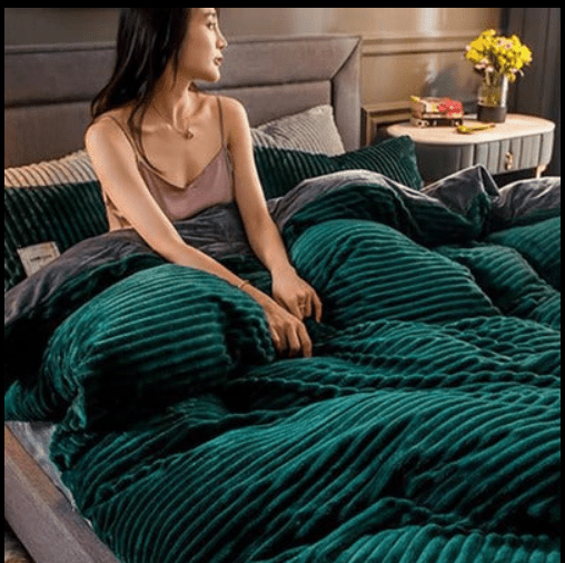 Housse Polaire Douce et Énergétiquement Efficace – Confort Toute l'Année pour Lit et Canapé 4