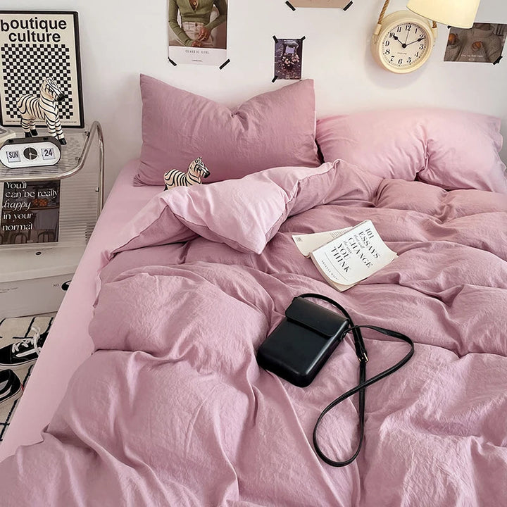 Housse de Couette 220x240 en Microfibre Douce avec 2 Taies d'Oreiller - Design Élégant Vert 1