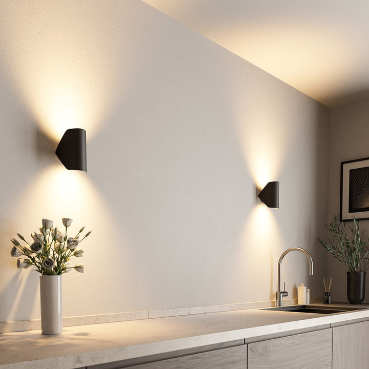 Modern Adjustable LED Outdoor Wall Light Energy Efficient Design