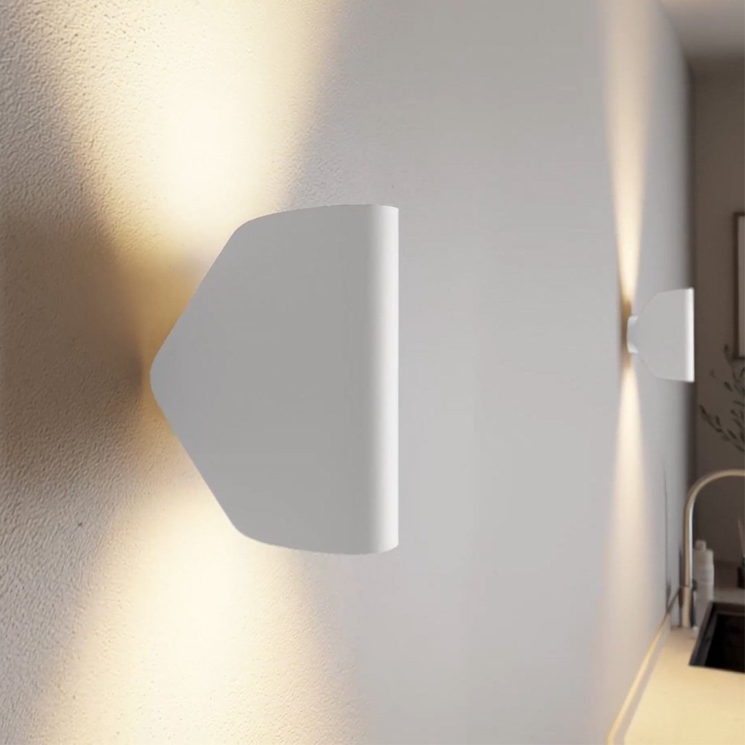 Modern Adjustable LED Outdoor Wall Light Energy Efficient Design