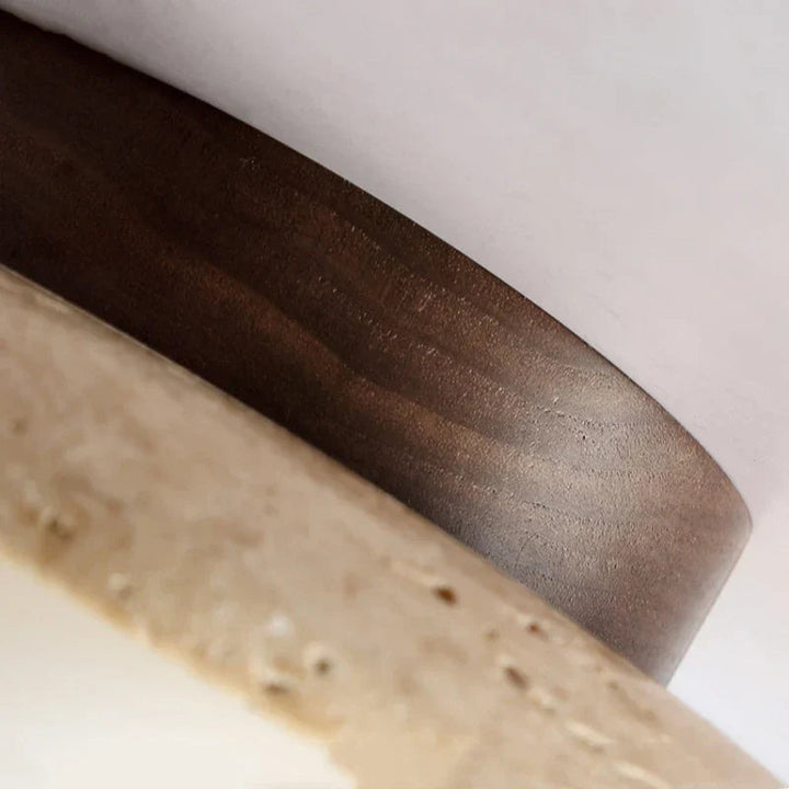 L'élégance par la lumière. Plafonnier pour un escalier spacieux. 3