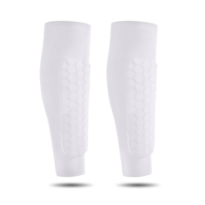 La couche de rembourrage intégrée absorbe la force de l'impact et protège le tibia des blessures. 2