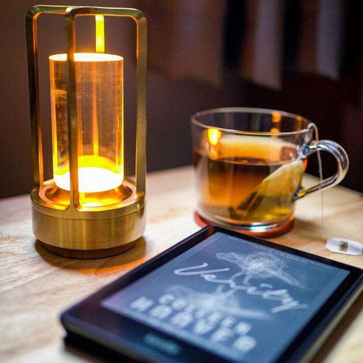 Lampe Sans Fil en Aluminium avec Abat-Jour en Cristal – Luminaire Extérieur Élégant et Mobile 7