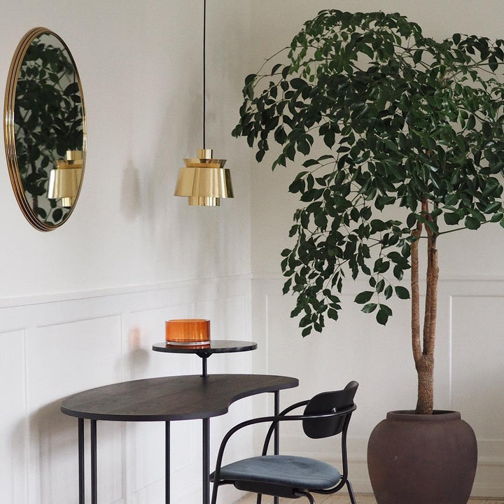 Lampe Suspendue Élégante en Métal et Aluminium – Design Cosmique Moderne pour Éclairage Contemporain 4