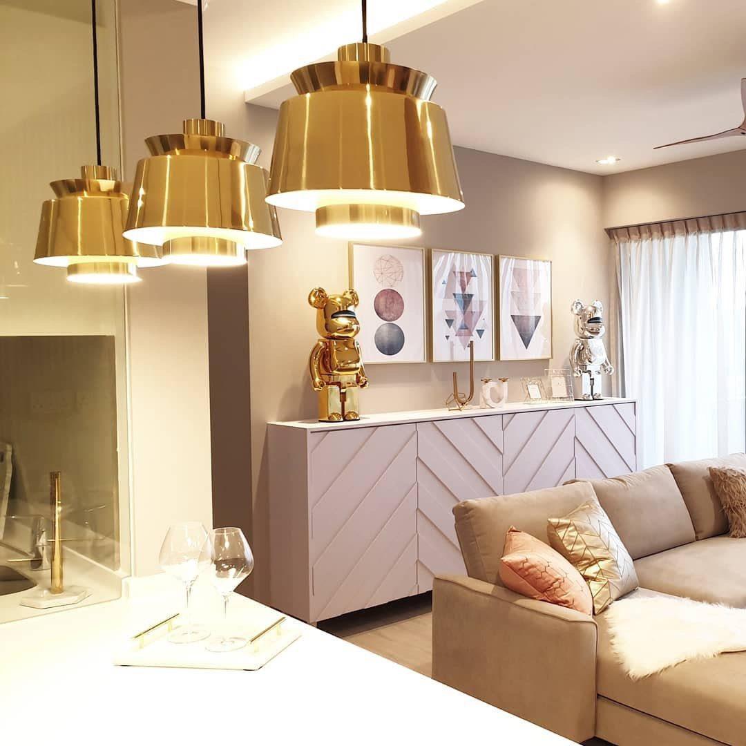 Lampe Suspendue Élégante en Métal et Aluminium – Design Cosmique Moderne pour Éclairage Contemporain 8