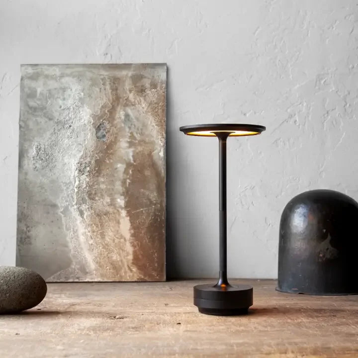Lampe à LED Designer pour une Ambiance Unique 0