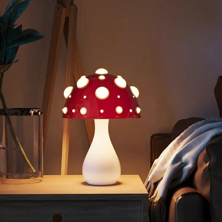 Lampe de Table Design Inspirée du Champignon Amanita avec Éclairage LED – Aluminium, Lumière Chaude, Polyvalente 4