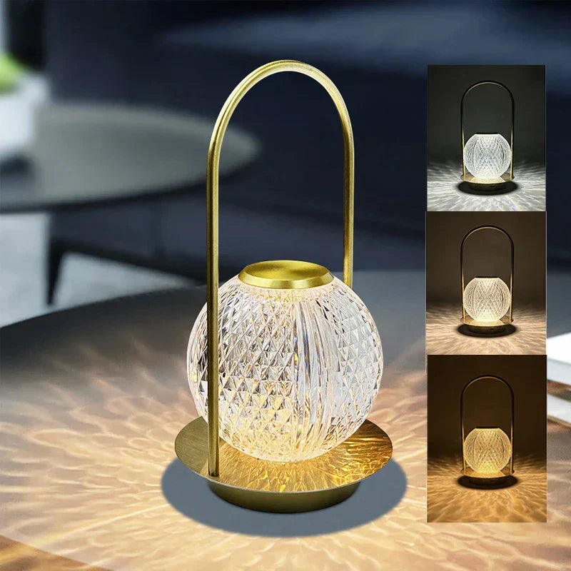 Lampe de Table Élégante en Métal et Verre avec Cristal Brillant – Design Sophistiqué pour Ambiance Chaleureuse 0