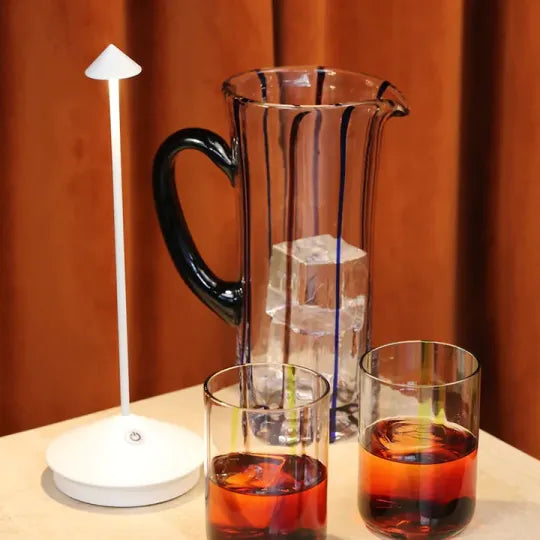 Lampe de Table LED Minimaliste en Métal – Design Élégant pour Bureau et Salon, Économie d'Énergie 4
