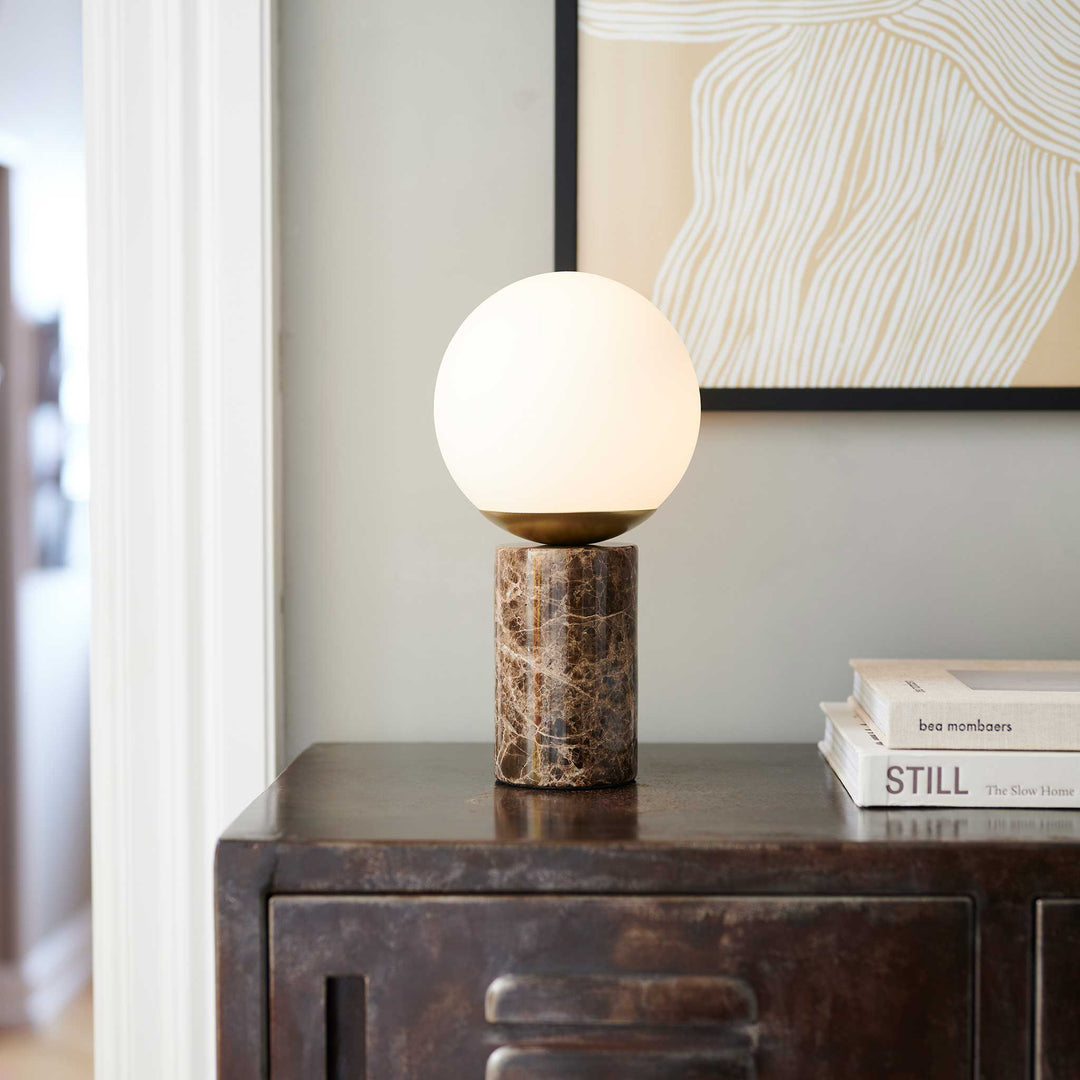 Lampe de Table en Marbre avec Abat-Jour en Verre – Design Art Déco Élégant 1