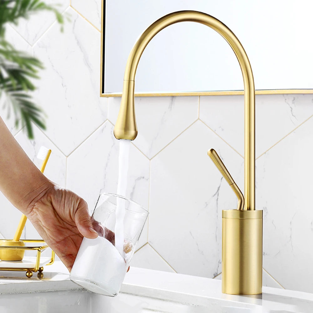 Mélangeur d'Évier en Laiton Doré Brossé – Robinetterie Salle de Bain Élégante et Pratique avec Installation Facile 1