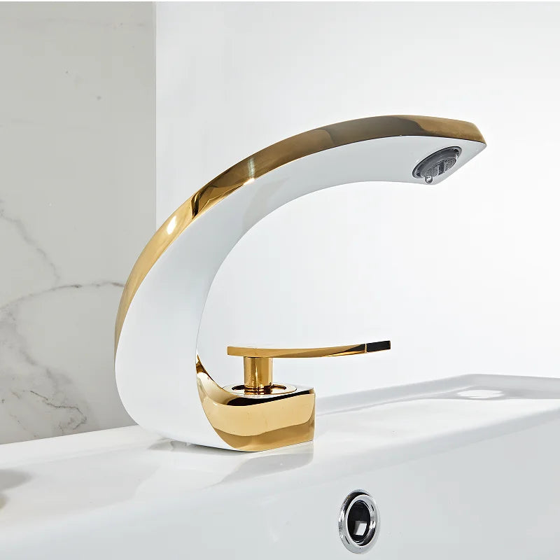 Mitigeur de Lavabo Élégant en Laiton Doré et Blanc avec Poignée Unique – Robinet Salle de Bain Moderne et Pratique 2
