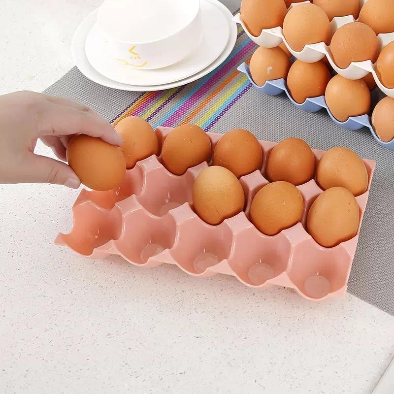 Organisateur à Œufs en Plastique Durable avec Diapositive Automatique – 3/4 Couches pour Réfrigérateur, Design Ludique et Gain de Place 1