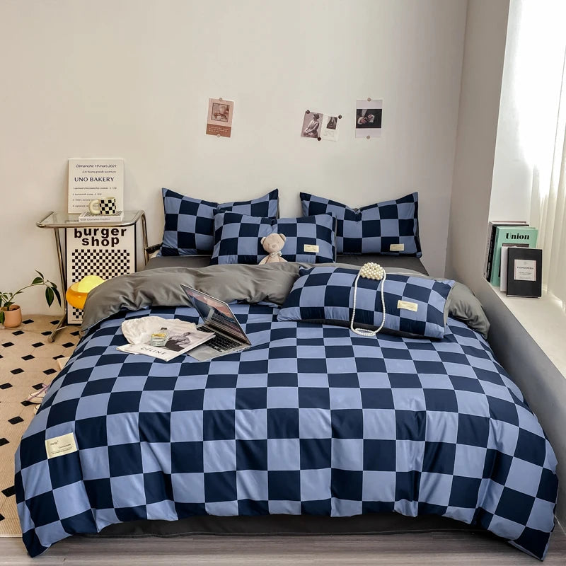 Parure de Lit Noir et Blanc avec Housse de Couette 260x240 et Taies d'Oreiller - Design Élégant et Doux en Coton/Polyester 0