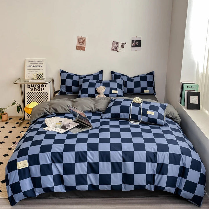 Parure de Lit Noir et Blanc avec Housse de Couette 260x240 et Taies d'Oreiller - Design Élégant et Doux en Coton/Polyester 0