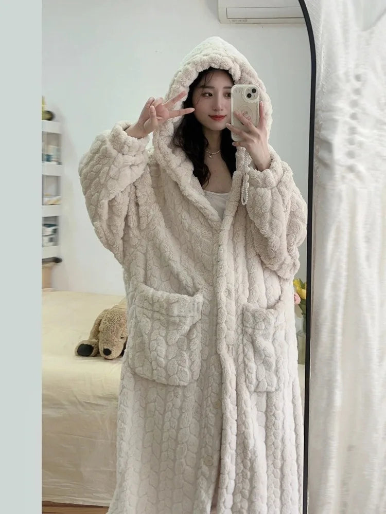 Peignoir Femme en Peluche avec Capuche, Doux et Confortable – Taille Unique, Crème, Idéal pour Détente et Cocooning 1
