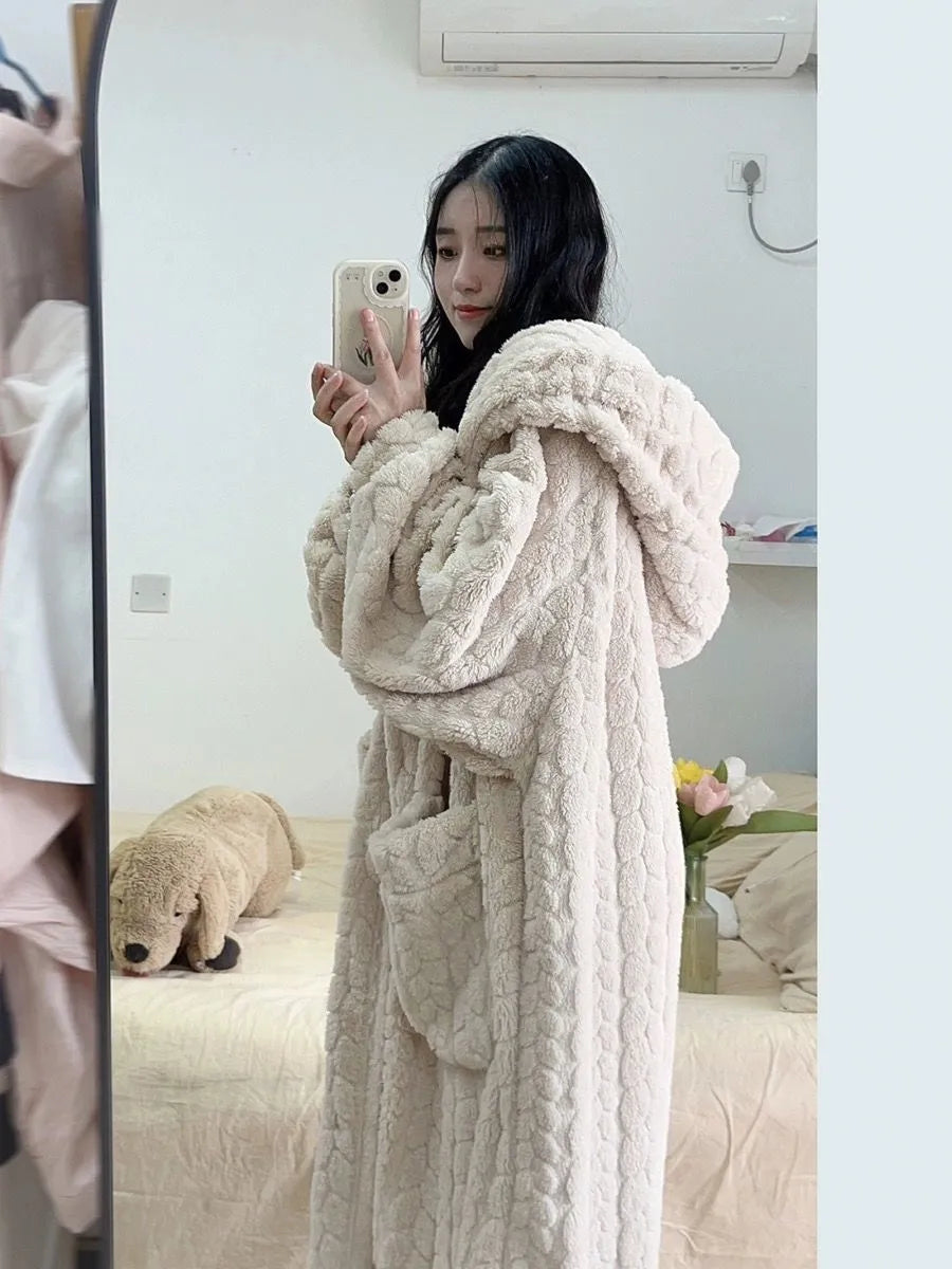 Peignoir Femme en Peluche avec Capuche, Doux et Confortable – Taille Unique, Crème, Idéal pour Détente et Cocooning 2