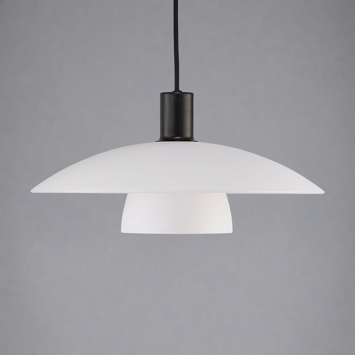 Plafonnier Scandinave Élégant avec Abat-Jours en Verre Opale – Design Moderne et Ajustable 2