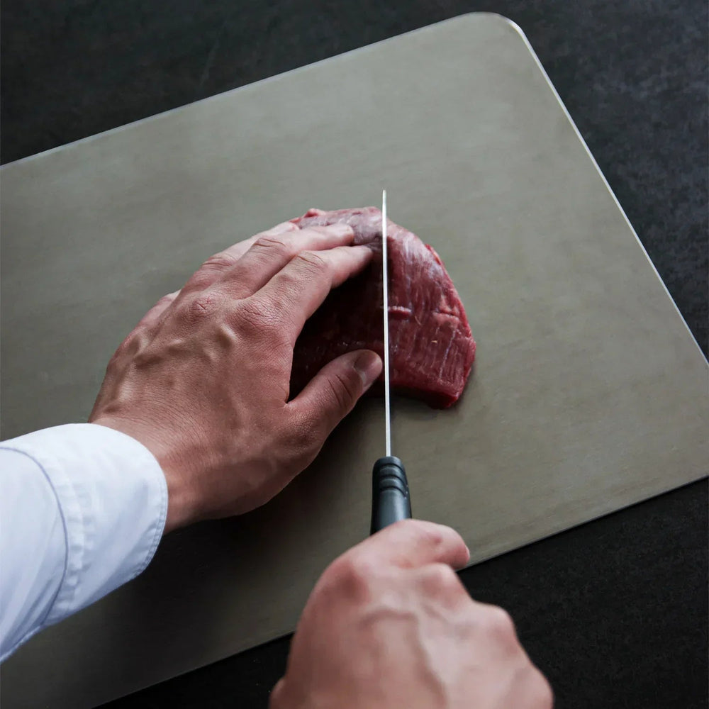 Planche à Découper en Titane Antibactérienne Écologique – Durable, Non Toxique, Idéale pour Cuisine Saine 1