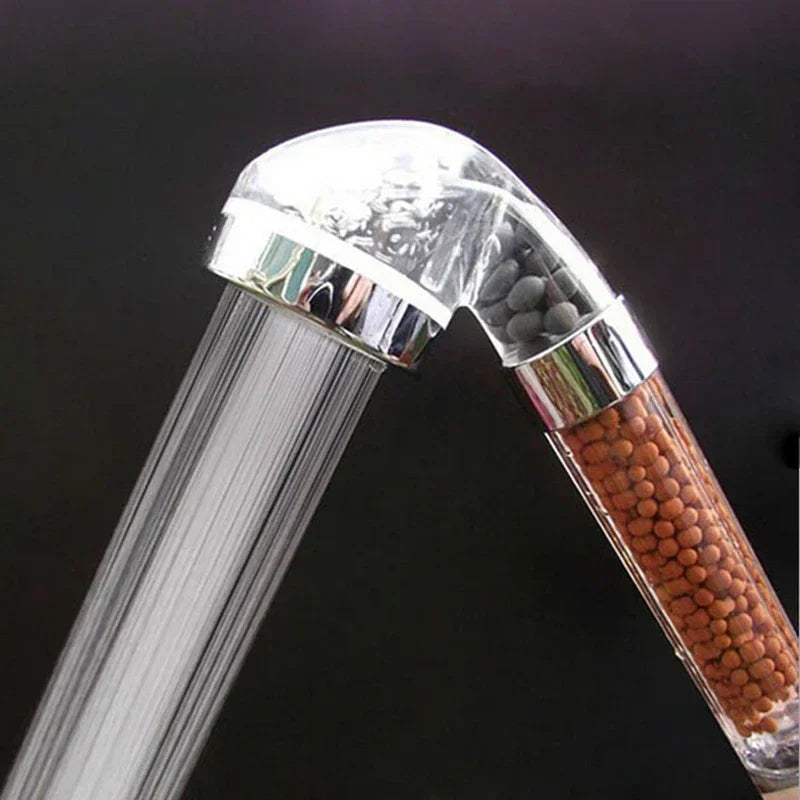 Pommeau de Douche Économique avec Filtration Intégrée – Économie d'Eau et Design Durable 0