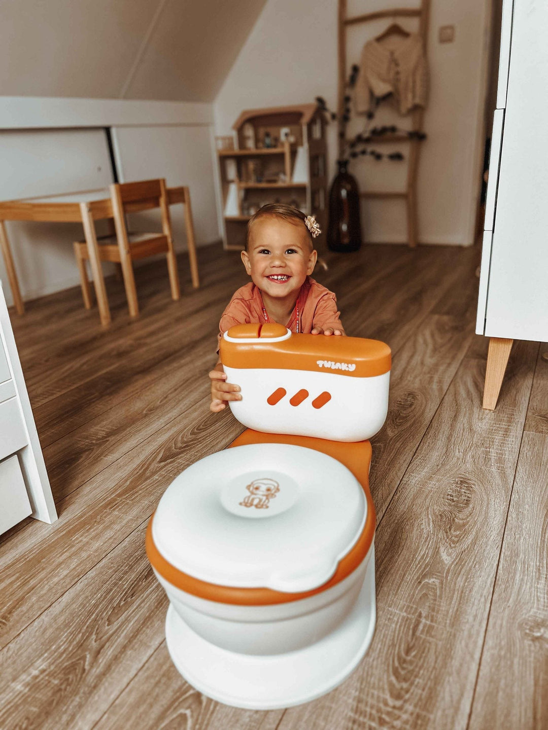 Potty Trainer Compact avec Son de Chasse d'Eau – Apprentissage de la Propreté Amusant pour Enfants en PVC 4