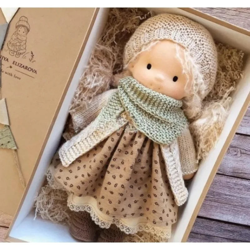 Poupée en Peluche Waldorf en Coton Doux avec Détails Kawaii – Compagnon Créatif pour Enfants 32 cm 18