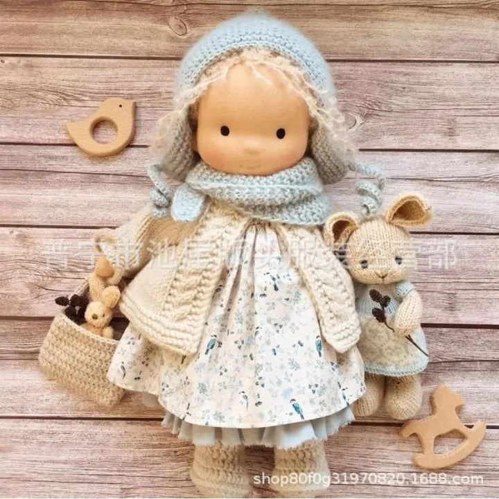 Poupée en Peluche Waldorf en Coton Doux avec Détails Kawaii – Compagnon Créatif pour Enfants 32 cm 8